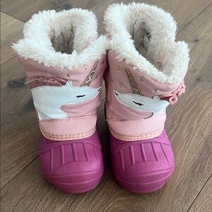 Unicorn snow boots. Size 5.